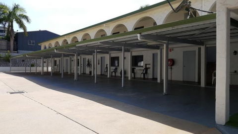 Siesta Villa Motel - New Castle Holiday 8