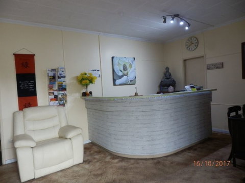 Flying Spur Motel - New Castle Holiday 4