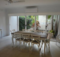 Noosa Entrance Waterfront Resort - New Castle Holiday