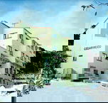 Cedarwood Apartments - New Castle Holiday