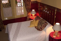 Triune House Bed And Breakfast - New Castle Holiday 0