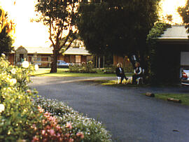 Colonial Village Motel - New Castle Holiday 0