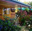 Cairns Bed and Breakfast - New Castle Holiday