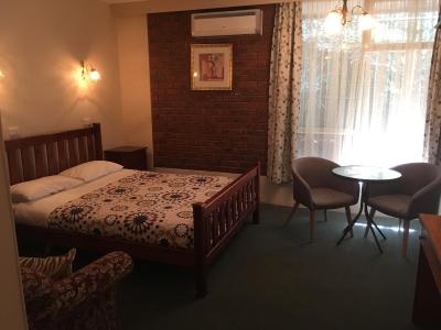 Camperdown Cascade Motel - New Castle Holiday 10