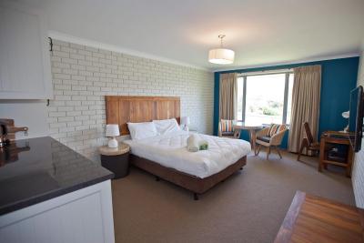 Southern Ocean Motor Inn Port Campbell - New Castle Holiday 8