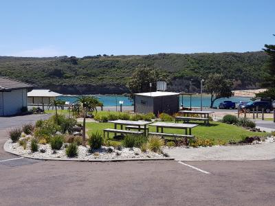Southern Ocean Motor Inn Port Campbell - New Castle Holiday 11