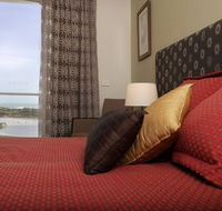 Lady Bay Resort - New Castle Holiday