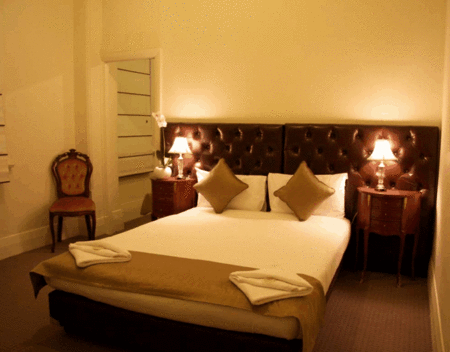 Ambassadors Hotel - New Castle Holiday 3