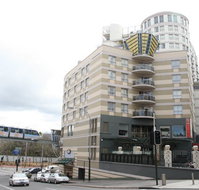 Seasons Darling Harbour - New Castle Holiday