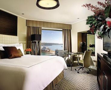 Four Seasons Hotel - New Castle Holiday 3