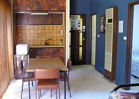 Arch Motel - New Castle Holiday 1