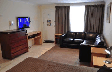 Emu Point Motel - New Castle Holiday