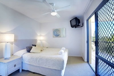 Surf Club Apartments - New Castle Holiday 2