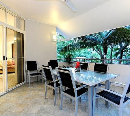 Palm Cove QLD New Castle Holiday