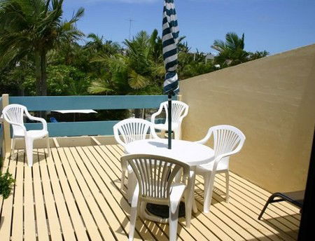 Noosa Terrace And Belmondos - New Castle Holiday 3