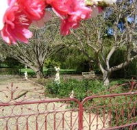 Dalebrook Guest House - New Castle Holiday