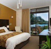 Whale Motor Inn - New Castle Holiday