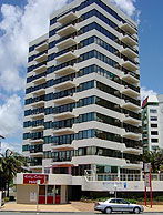 Maroochydore QLD New Castle Holiday