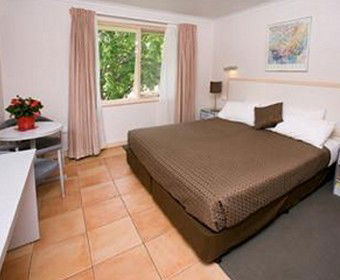 Forrest ACT New Castle Holiday