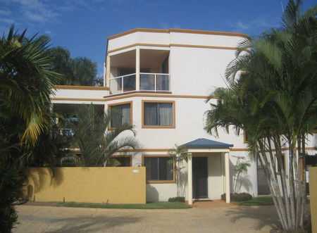 The Grange Resort - New Castle Holiday 0