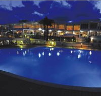 Absolute Beachfront Opal Cove Resort - New Castle Holiday