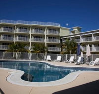 Cabarita Lake Apartments - New Castle Holiday