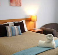 Colonial Lodge Motor Inn - New Castle Holiday