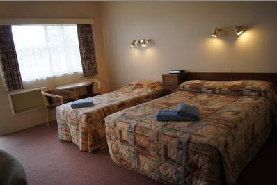 Echo Point Motor Inn - New Castle Holiday 3