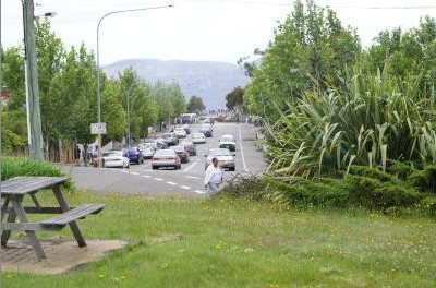 Echo Point Motor Inn - New Castle Holiday 4