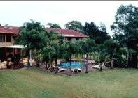 Quality Inn Charbonnier Hallmark - New Castle Holiday 2
