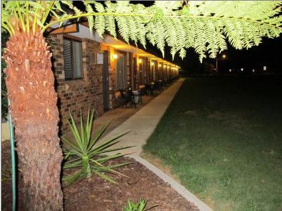 Golfers Lodge Motel - New Castle Holiday 0