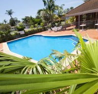 Island Palms Motor Inn - New Castle Holiday