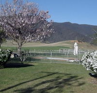 Araluen Old Courthouse - New Castle Holiday