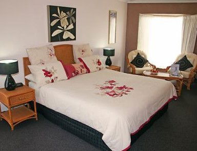 Sapphire Waters Motor Inn - New Castle Holiday 1