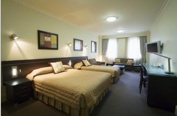 Hyde Park Inn - New Castle Holiday 0