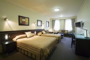 Hyde Park Inn - New Castle Holiday 3