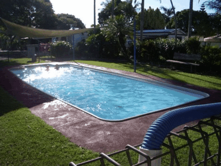 Oakwood Caravan Park - New Castle Holiday 3