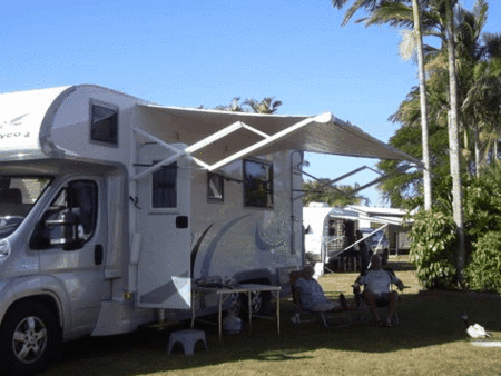 Oakwood Caravan Park - New Castle Holiday 4