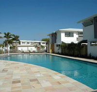 Coolum Villas - New Castle Holiday