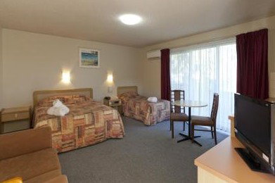 Best Western Reef Motor Inn - New Castle Holiday 1