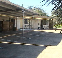 Kerry Court - New Castle Holiday
