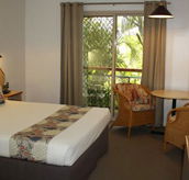 Colonial Village Motel - New Castle Holiday