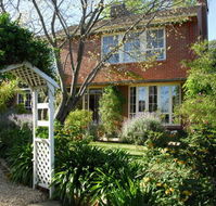 Kirkendale Bed And Breakfast - New Castle Holiday