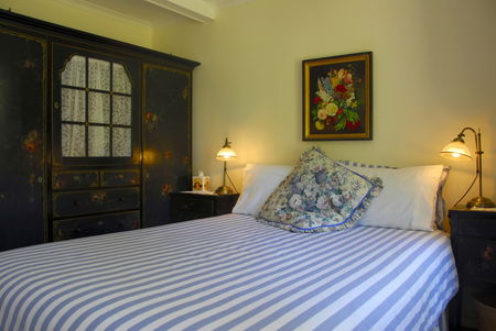 Kirkendale Bed And Breakfast - New Castle Holiday 1