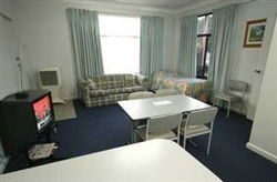 Orange Motor Lodge - New Castle Holiday 4