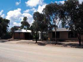 Outback Chapmanton Motor Inn - New Castle Holiday 1