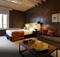 Harbour Rocks Hotel - New Castle Holiday