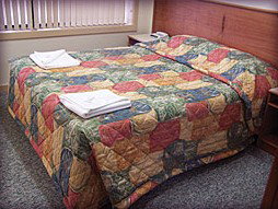 Pioneer Way Motel - New Castle Holiday 1