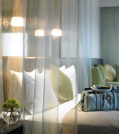 Royce Hotel - New Castle Holiday 1