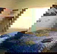 Cooroy Motel  Caravan Park - New Castle Holiday